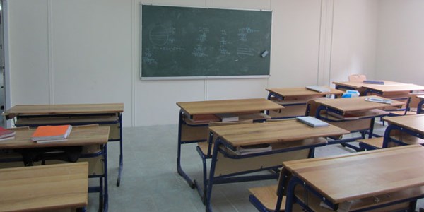 MEB, boş kalan liselere yeniden alım yapsın...