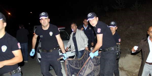 Önce eski sevgilisini vurdu, sonra tek kurşunla intihar etti