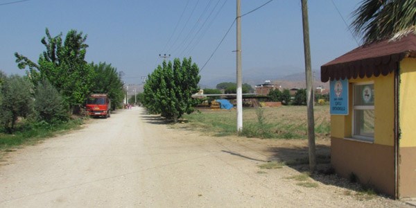 Çaylı İlköğretim yolu bakım bekliyor