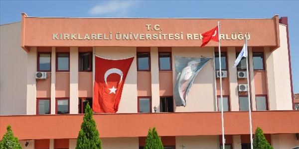 Kırklareli Üniversitesi'ne ilk günde bin öğrenci kayıt yaptırdı