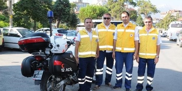 112 acil motosiklet ekipleri görev başında