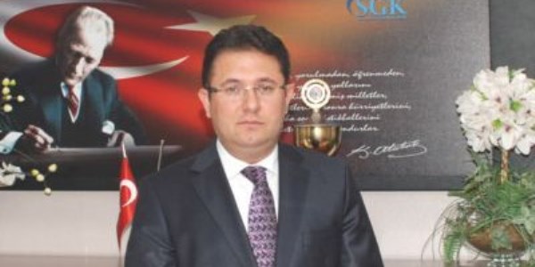 SGK Başkan Yardımcısı, yazarlığa başladı