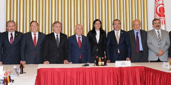 Küfür eden vekile dokunulacak