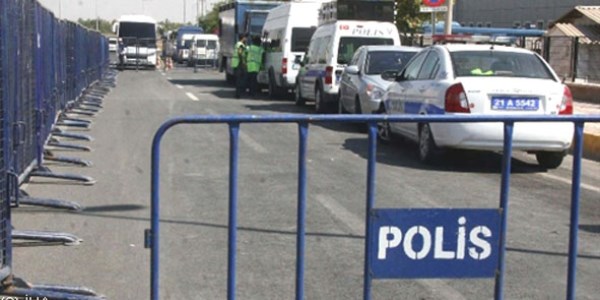 Bingöl'de bombayla yakalanan zanlılar Diyarbakır Adliyesi'nde