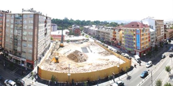 Sivas'ta 'Tartışılan Kütüphane' Başbakan'a iletildi