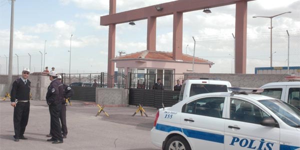 Cezaevi önünde yaralamaya 46 yıl hapis cezası