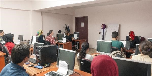 Gençlik merkezinde kurs kayıtları 15 Eylül'de başlıyor