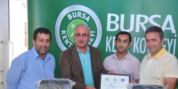 Hayırsever işadamından engellilere 10 akülü araç
