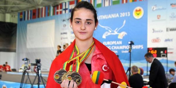 Kırıkkaleli Yasemin halterde Avrupa ikincisi oldu