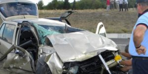 Deniz dönüşü trafik kazası: 3 yaralı
