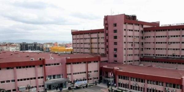 Kendisini uyandıran hastayı hastaneden kovdu