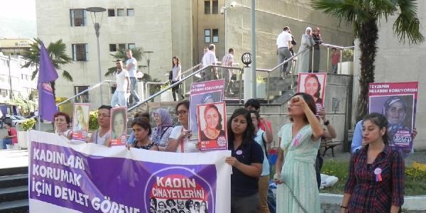 Eşini balta ile öldüren kocaya tahrik indirimi