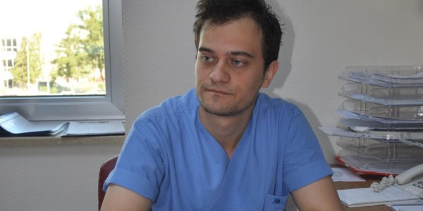 Doktor hastası tarafından darp edildi