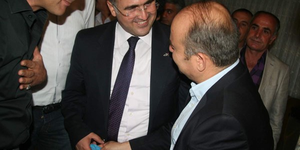 Siirt Valisi Aydın, hediye edilen altın takıyı kabul etmedi