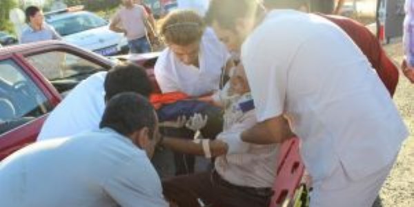 Salihli'de trafik kazas: 5 yaral