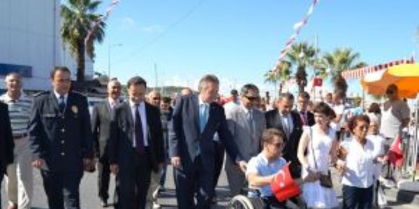 Ayvalık'ta engelliler şenliği başladı