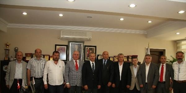 Adapazarıspor, şampiyonluk sözü verdi