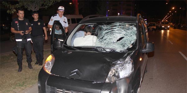 Üniversitelinin çarptığı yaya hayatını kaybetti