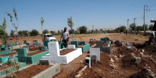 İki Özlem'i öldüren Yıldız'ın mezarı şikayet üzerine değiştirildi