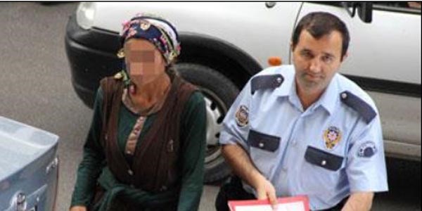 Otelde hırsızlık yapan 2 genç kız yakalandı