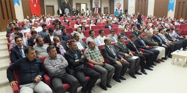 Siyaset Akademisi'nde ders başı