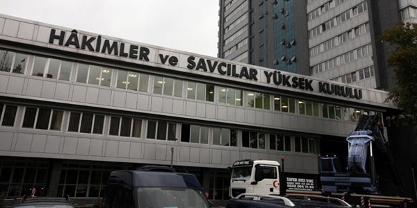 Bakanlık uzun yargılama sürelerine karşı harekete geçti