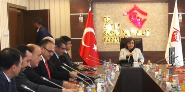 GAÜN'ün 'duyarlılığı' üniversitelere 'ders' oldu