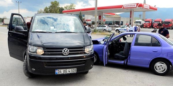 Işık ihlali kazaya neden oldu: 12 yaralı