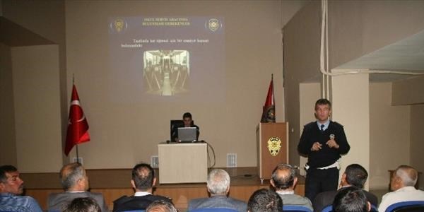 Yozgat'ta öğrenci servis şoförlerine seminer verildi