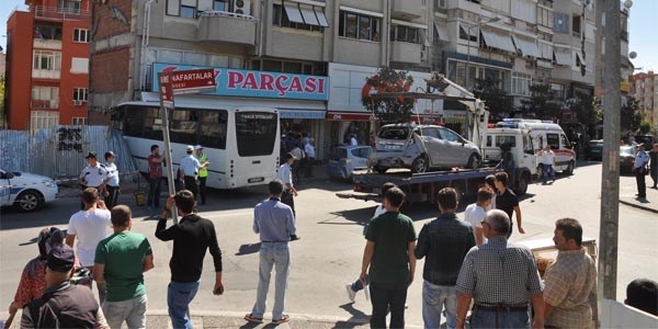 Balıkesir'de halk otobüsünün freni boşaldı: 6 yaralı