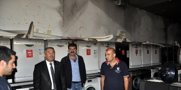 Ak Partili Aras'tan mağdur esnafa ziyaret