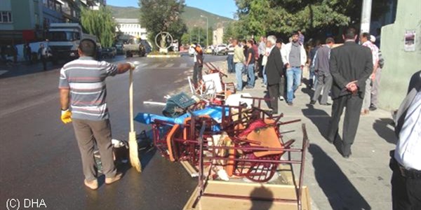 Tunceli'de birahaneler tahrip edildi, kadın garsonlar kenti terk etti