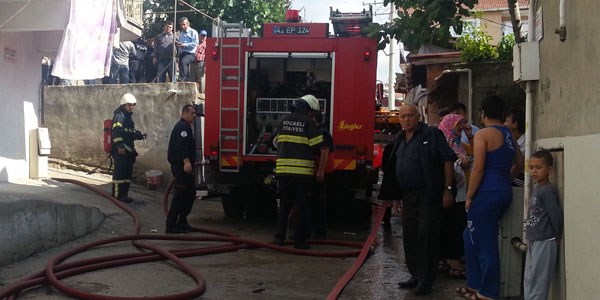 Televizyon patladı evde yangın çıktı
