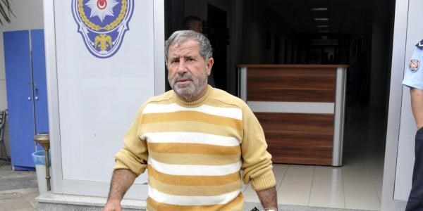 Polisin dikkatiyle 23 bin lirasını kurtardı