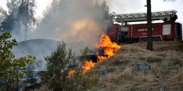 İslahiye'de askeri alanda yangın
