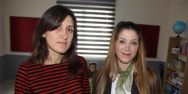 Ödülü hak eden bayan öğretmenler