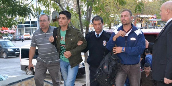 Farklı yolu denediler yine polise yakalandılar