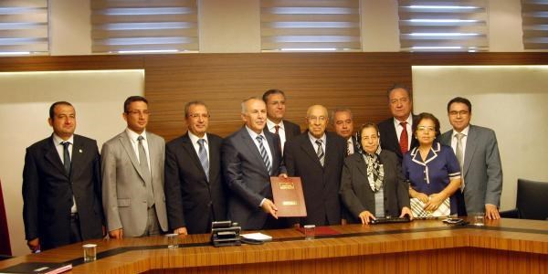 Gaziantepli hayırseverden okul için arsa bağışı