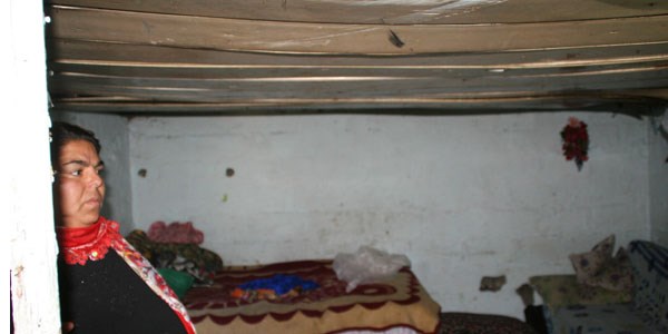 Her an evleri başlarına yıkılabilir