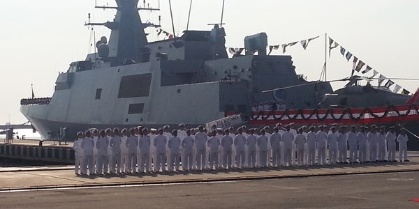 'Hayalet gemi' deniz kuvvetleri komutanlığı'na teslim edildi