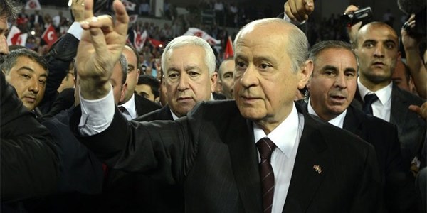 İlk türbanlı başkan adayı MHP'den