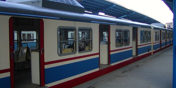 TCDD: Banliyö ücretlerine yüksek zam doğru değil