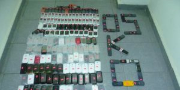 Amasya polisinden kaçak cep telefonu operasyonu