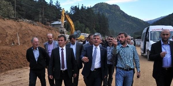 Gümüşhane'de 16 yıldır bitmeyen karayolu