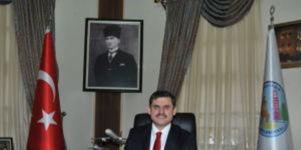 Merzifon'da Eski Başkan Hökelek'in ismi bulvara verildi