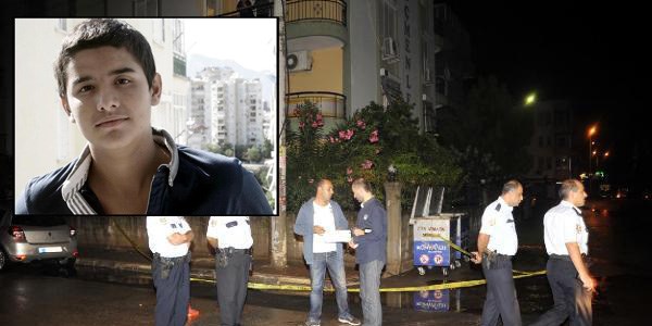 Liseli genç kaldırımda ölü bulundu