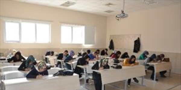 Üniversite'de alan yeterlilik kursu başvuruları başladı