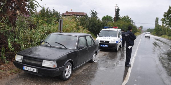 Kablo hırsızını kabak toplayan çiftçiler yakalattı