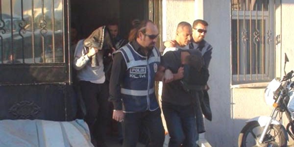 İnsan kaçakçılığı şebekesine darbe: 18 gözaltı