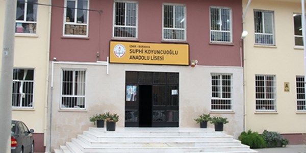 Olmayan okula müdür ve ödenek